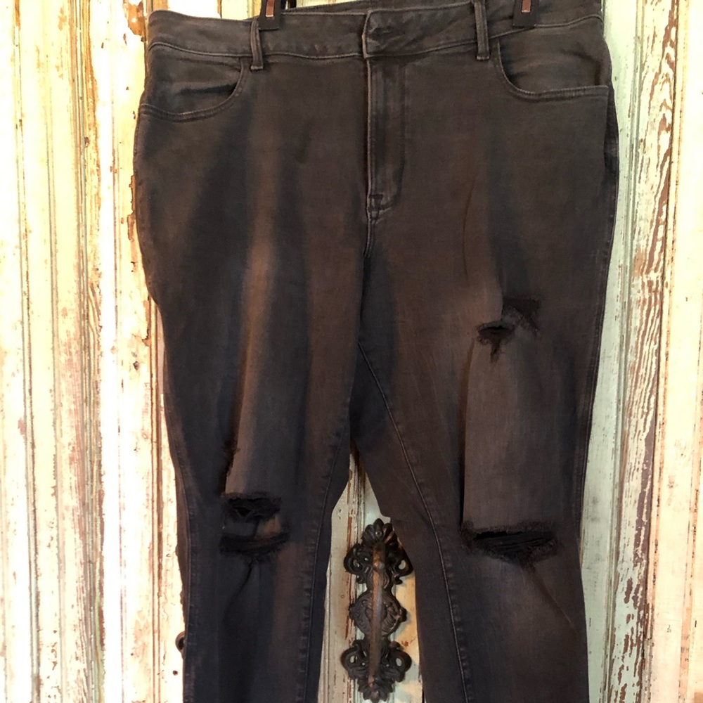 Distressed and Torn High Rise Black Jeans
